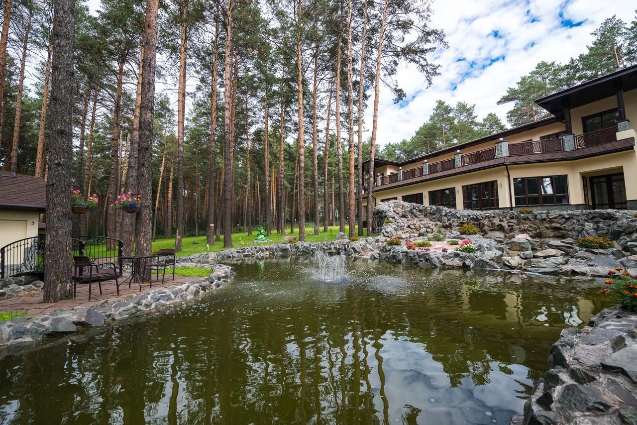 Park-Hotel Graal Kemerovo Zhuravlyovo Exteriér fotografie